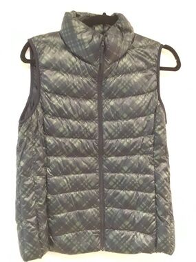 🍃💙 Uniqlo Ultra Light Down Plaid Vest 💙🍃